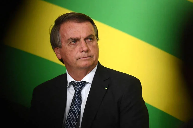 Bolsonaro confirma que demitiu servidores do Iphan por interditar obra da Havan