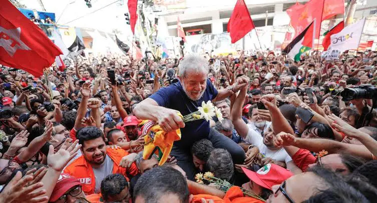 Pesquisa Genial/Quaest: Pode entregar a presidência Bolsonaro, é Lula de novo! Com a força do povo