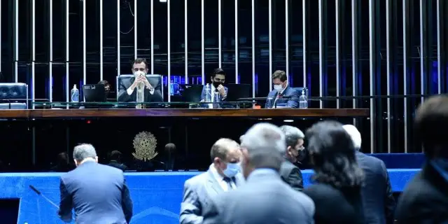 Senado aprova Auxílio Brasil, programa social que substitui o Bolsa Família