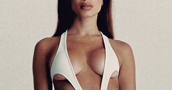 ANITTA SOBRE BEIJO EM SEGURANÇA:”TENHO NAMORADO QUE NÃO IA GOSTAR”
