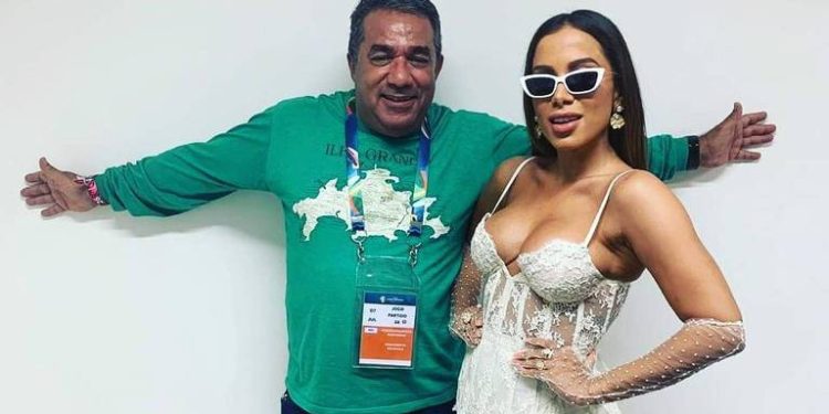 COM COVID-19, PAI DE ANITTA VOLTA A SER INTERNADO 1 COM COVID-19, PAI DE ANITTA VOLTA A SER INTERNADO