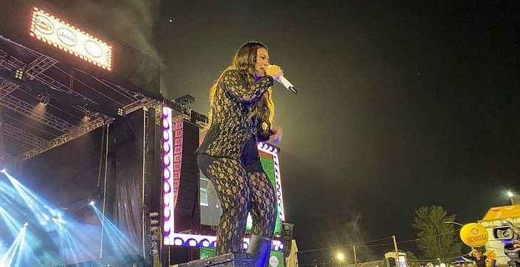 APÓS AFASTAMENTO DE SIMARIA, SIMONE ASSUME SHOW E SE EMOCIONA 1 APÓS AFASTAMENTO DE SIMARIA, SIMONE ASSUME SHOW E SE EMOCIONA