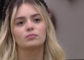 Viih Tube é encontrada de cadeira de rodas em aeroporto; entenda o caso