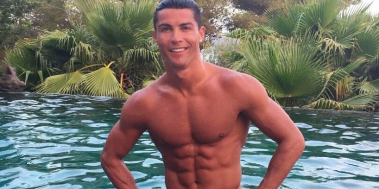 CRISTIANO RONALDO USA BOTOX PARA AUMENTAR ORGÃO GENITAL 1 CRISTIANO RONALDO USA BOTOX PARA AUMENTAR ORGÃO GENITAL