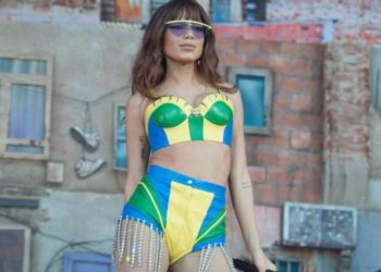 ANITTA SENSUALIZA COM POLÍTICA CONSERVADORA DA ESPANHA 4 ANITTA VOLTA A SER INTERNADA, VEJA BOLETIM MÉDICO: