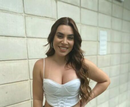 NAIARA AZEVEDO É INTERNADA ÀS PRESSAS APÓS SENTIR DORES NO ESTÔMAGO 1 NAIARA AZEVEDO É INTERNADA ÀS PRESSAS APÓS SENTIR DORES NO ESTÔMAGO