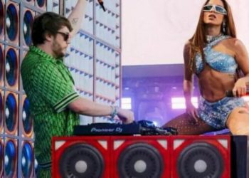 ANITTA LEMBRA DE PERRENGUE QUE PASSOU NA HORA “h”