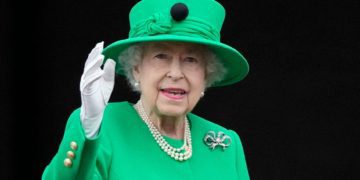 O QUE ACONTECE QUANDO A RAINHA ELIZABETH 2° MORRER?