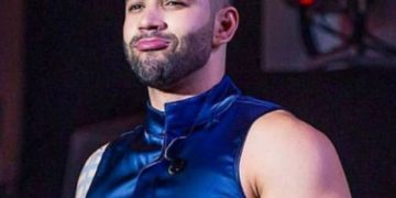 GUSTAVO LIMA ENCARA MULHER DENTRO DO CARRO E VIRA POLÊMICA
