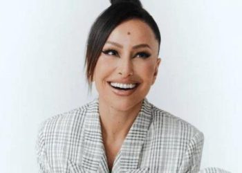 SABRINA SATO TEVE DEPRESSÃO PÓS-PARTO E DESABAFOU SOBRE A DOENÇA
