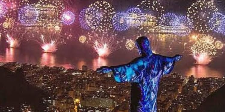 FELIZ NATAL E UM PRÓSPERO ANO NOVO! 1 FELIZ NATAL E UM PRÓSPERO ANO NOVO!
