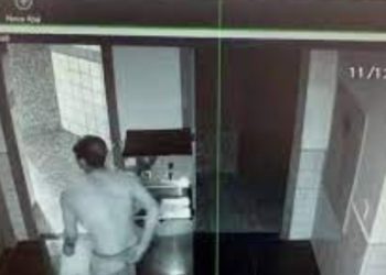 VÍDEO: LADRÃO DE CALCINHA, INVADE ESCOLA 4 VÍDEO: LADRÃO DE CALCINHA, INVADE ESCOLA