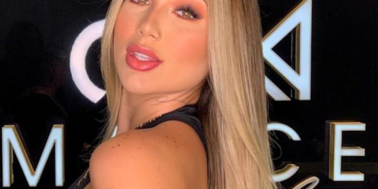 VIRGINIA FONSECA GANHA PRÊMIO INTERNACIONAL DE “INFLUENCER DO ANO”