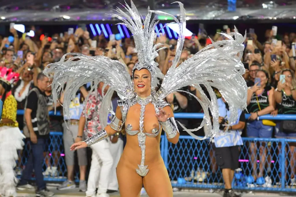 paolla oliveira no carnaval A mulher mais bonita do brasil em 2023