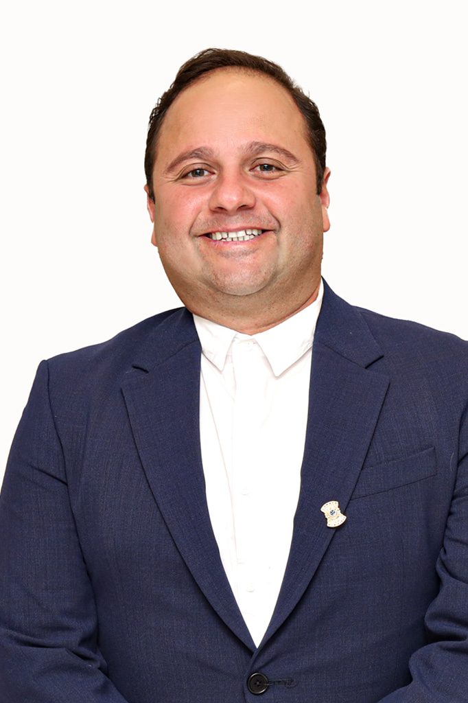 Dr. Gustavo Palmeira