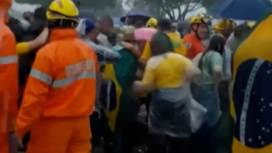 Descarga elétrica atinge ato pró-Bolsonaro em Brasília e provoca feridos entre manifestantes