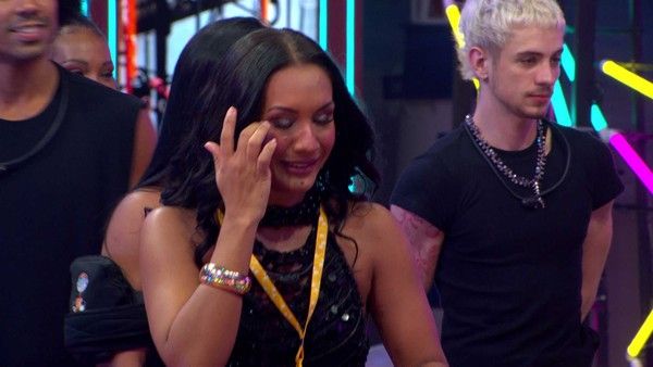 Festa da Líder Maxiane atravessou a madrugada com emoção e tensão no BBB 26